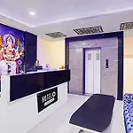 Super Hotel O Hyderabad Gate Iit Bhu