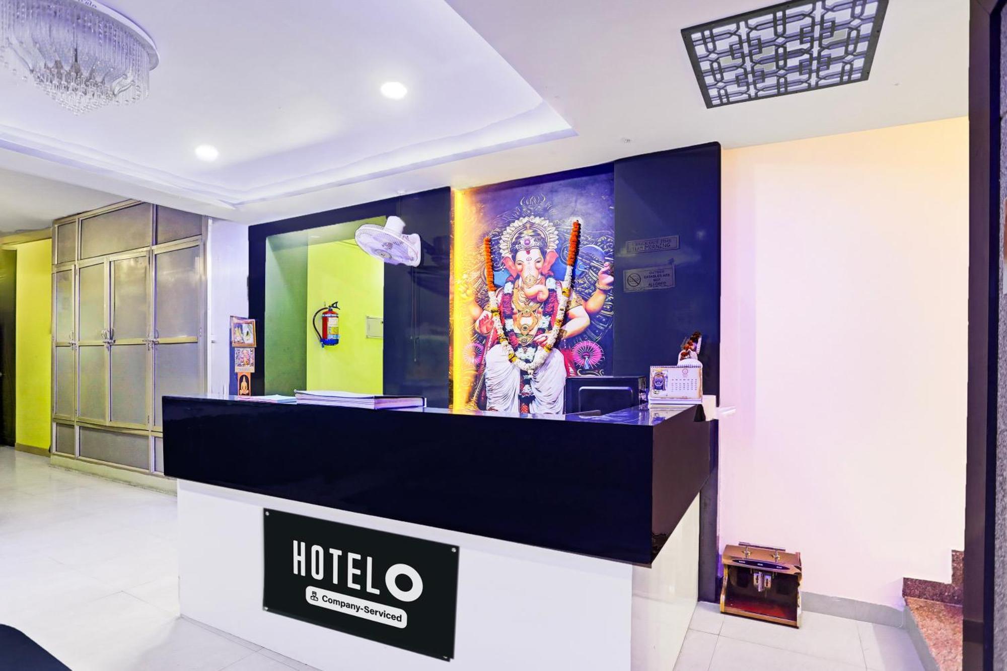 Super O Hyderabad Gate Iit Bhu Hotel Varanasi