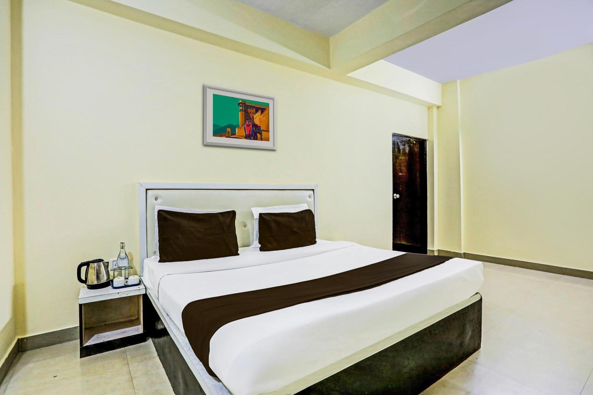 Hotel Super O Hyderabad Gate Iit Bhu Varanasi